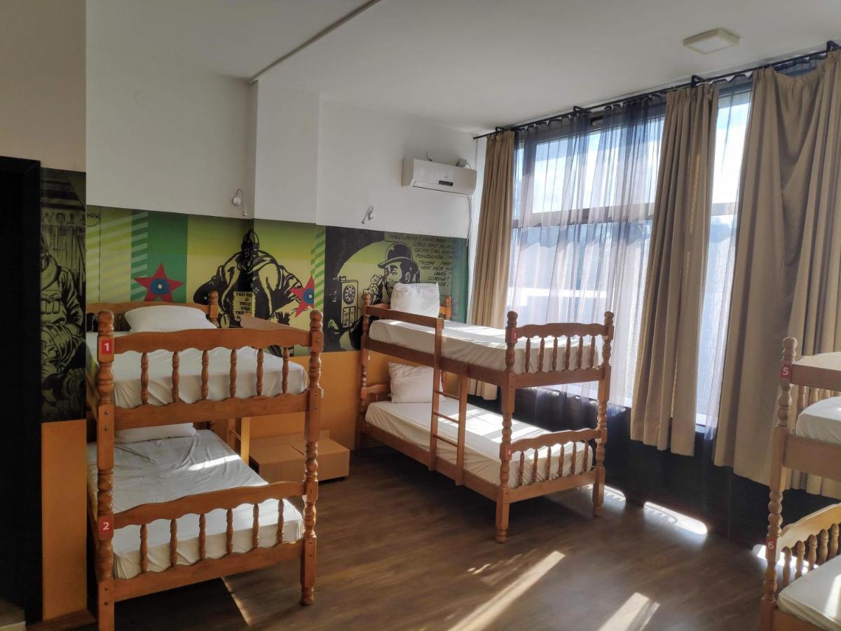 Hostel Log Inn Skopje Exteriér fotografie