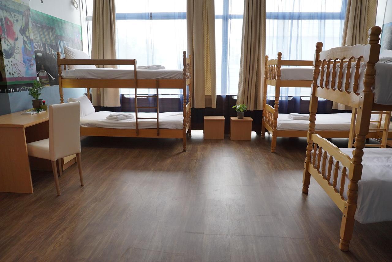Hostel Log Inn Skopje Exteriér fotografie